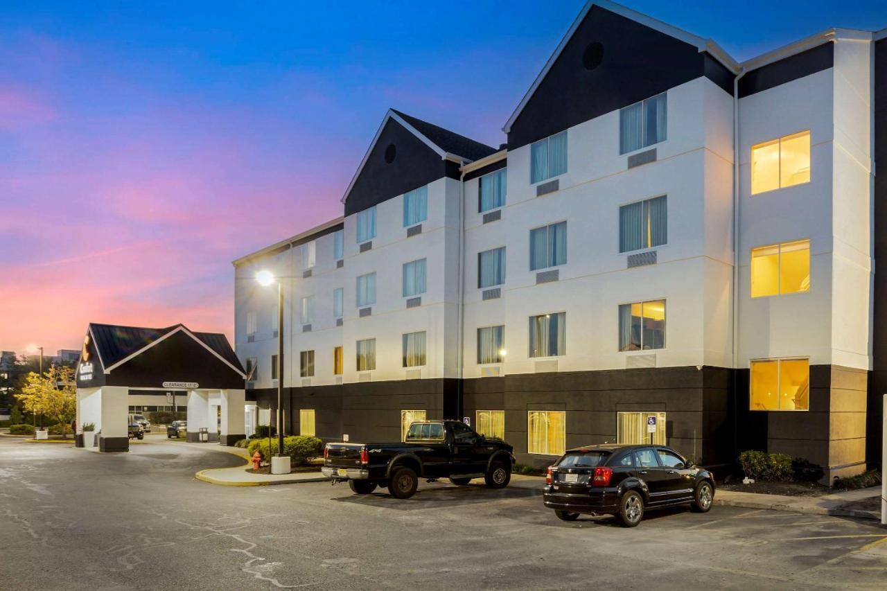 Comfort Inn & Suites Mt Laurel-Philadelphia Маунт-Лорел Экстерьер фото