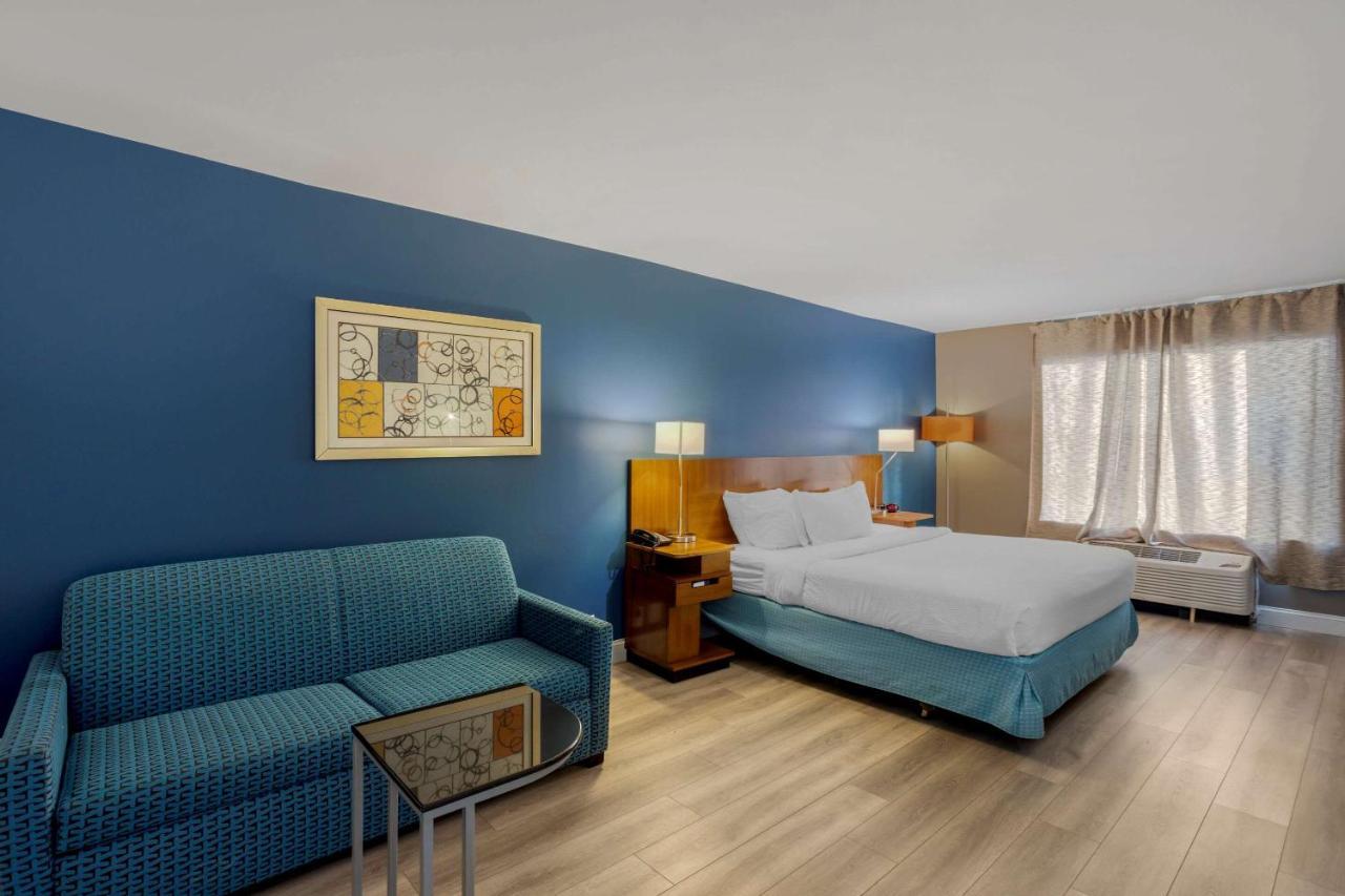 Comfort Inn & Suites Mt Laurel-Philadelphia Маунт-Лорел Экстерьер фото